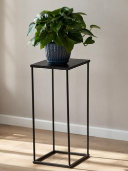Ecofynd - Hank Black Metal Plant Stand