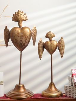 Revive Home - Heart Shape Table Decor