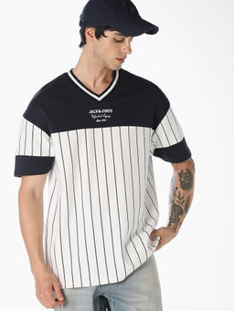 Jack & Jones - Men White Pinstripe Oversized T-Shirt