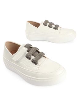 D'Shoe Lounge - Premium Ivory Sneakers