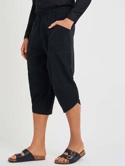 Styli - Men Three-Fourth Length Mid Rise Shorts