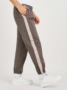 Styli - Men Side Motif Printed Tape Relaxed Fit Brown Joggers