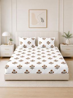 The Home Story - White Cotton King Vintage Blockprint Terracotta Bedsheet With Pillow Covers (King)