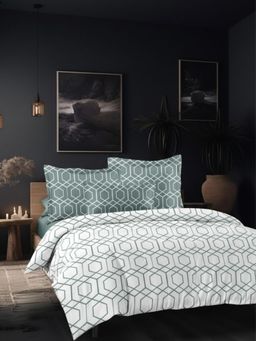 Sleeping Owls- because your sleep matters - Green Bedsheet & Pillow Covers (Super King)