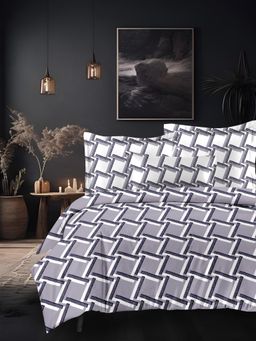 Sleeping Owls- because your sleep matters - Lavender Bedsheet with Pillow Covers (Super King)