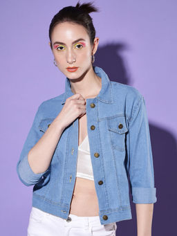 Buynewtrend - Women Denim Blue Solid Denim Jacket