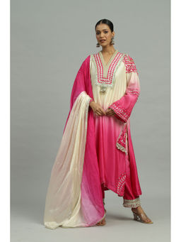 Siyona by Ankurita - Pink Rangrez Kurta with Pant and Dupatta (Set of 3)