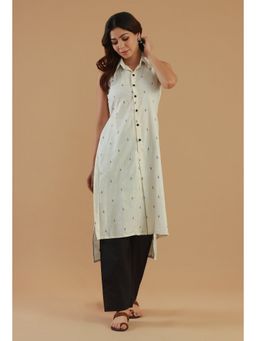 Tjori - Off-White Printed Sleeveless Collared Cotton Kurta
