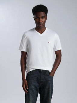 Tommy Hilfiger - Men White Solid/Plain Cotton T-Shirt