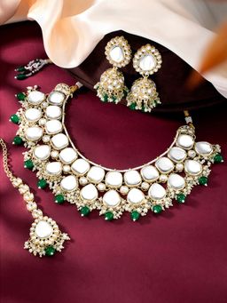 Peora - Jadau Kundan Gold Plated Green Beads Work Jeweller Set