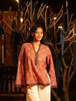 NISHORAMA - Vaari Sleeved Orange Kurti