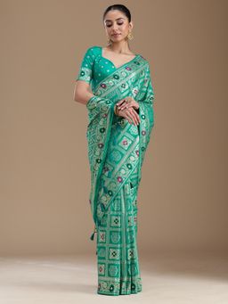 Koskii - Rama Green Kanjivaram Silk Saree with Unstiched Blouse