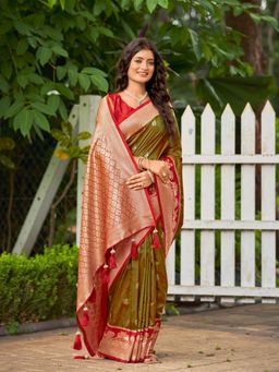 Manohari - Women Green Silk Woven Saree with Unstitched Blouse