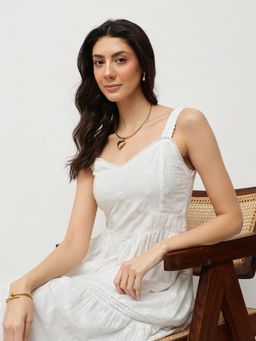 HOUSE OF S - White Velvet Front Open Collar Dress