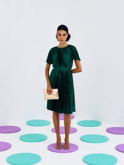 Pleats by Aruni - Green Short Sleeves Pleated Knee Length Dress