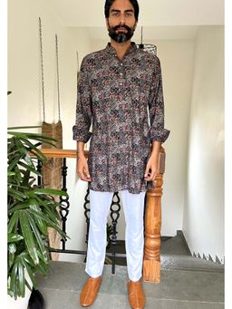 Spring Break - Men Black Silk Blend Printed Kurta with Pant