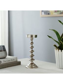 De Maison Decor - Ebon Whisper Silver Candle Holder