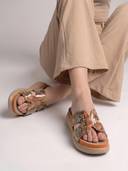Tan color option, Currently selected