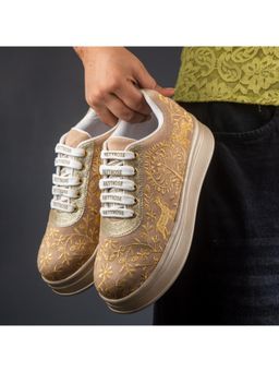 RETTROSE - Red Daastaan Embellished Sneakers