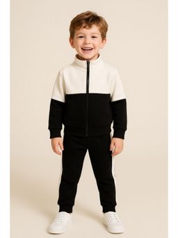 AWW HUNNIE - Cotton Fleece Full Sleeves White Sweatshirt With Joggers