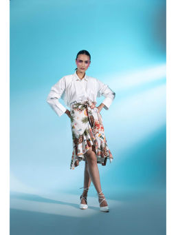 Gazab By Miku Kumar - White Moulin Rouge Romance Paris Skirt with Shirt (Set of 2)