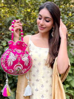 MasQ - Womens Embroidered Pink Potli Bag