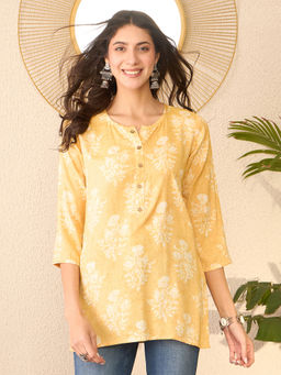Vaamsi - Yellow Cotton Blend Floral Printed Regular Top