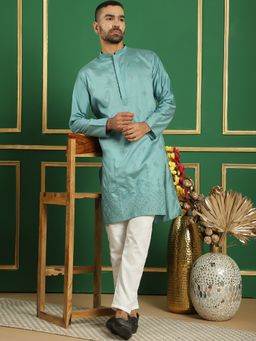 Jompers - Men Blue Embroidered Kurta with Pyjama