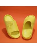 Yellow color option, Currently selected