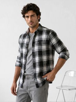 WROGN - Regular Fit Checkered Full Sleeve Shirt