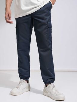 HIGHLANDER - Men Solid Regular Fit Mid-Rise Cargo-Style Joggers