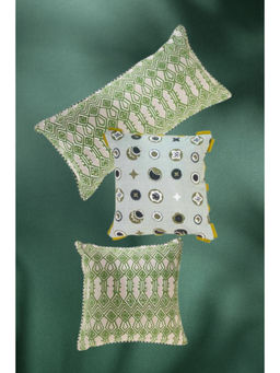 Freedom Tree - Green Ensemble Arka Cushion Covers (Pack Of 3)