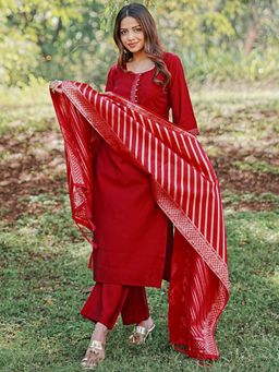 Gerua By Libas - Women Maroon Solid Kurta with Pant and Dupatta (Set of 3)