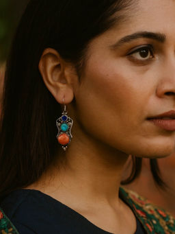 Digital Dress Room - Gypsy Tibetan Munga and Turquoise Stone Design Silver Earrings