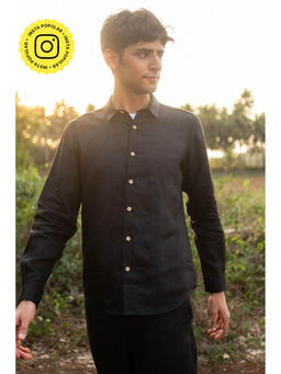 Creatures of Habit - Linen Pocketless Shirt- Midnight Black
