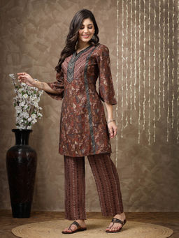 Nayam by lakshita - Women Printed Regular Kurta With Pants (Set of 2)