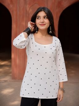 TWINS LADY - White Regular Square Neck Kurti