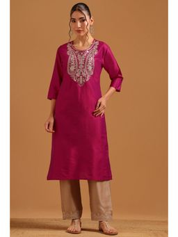 Soch - Magenta Embroidered Regular Round Neck Kurta