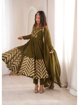 SAJAVAT ETHENIC WEAR - Green Embroidered Flared V-Neck Anarkali Kurta Pant & Dupatta