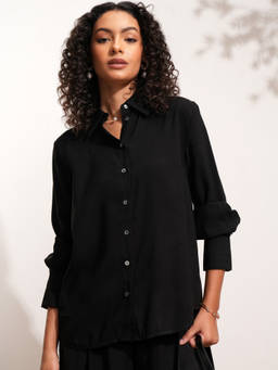 TOKYO TALKIES - Women Black Solid Relaxed Fit Formal Shirt