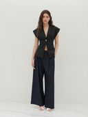 Black color option, Currently selected