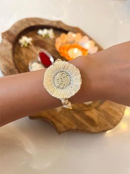 MasQ - Shree Rakhi