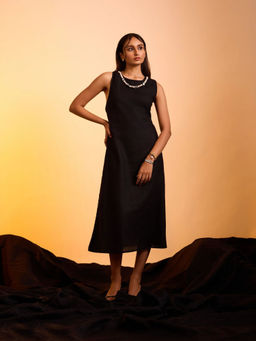 dhaaga - Black Solid Luna Dress