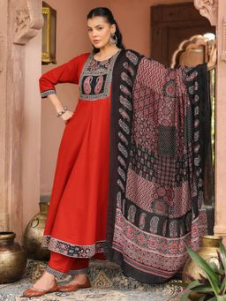 Rain & Rainbow - Women Red Paisley Printed Anarkali Kurta with Pant and Dupatta
