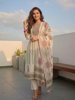 FASHOR - Women Off White Stripes Printed Kurta with Pant and Dupatta