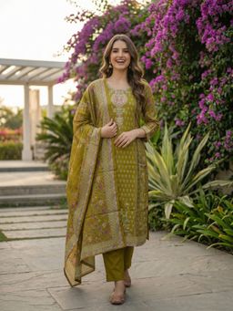 FASHOR - Women Olive Floral Printed Kurta with Pant and Dupatta