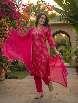 FASHOR - Women Pink Paisley Printed Kurta with Pant and Dupatta