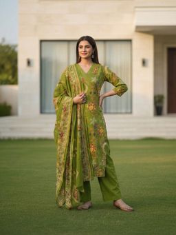 FASHOR - Women Green Floral Printed Kurta with Pant and Dupatta