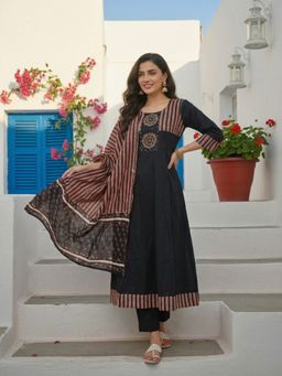 FASHOR - Women Black Embroidered Sequined Work Kurta with Pant and Dupatta