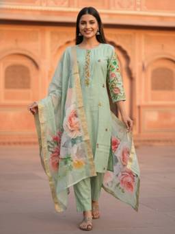 FASHOR - Women Green Floral Embroidered Kurta with Pant and Dupatta
